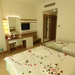 Merve Sun & 4* Сиде