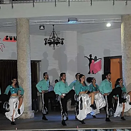 Merve Sun & Ξενοδοχείο 4*